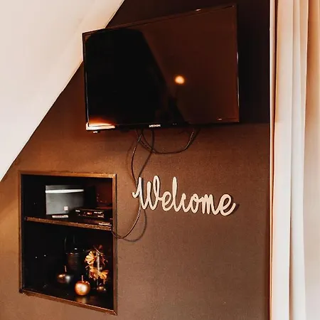 Alpehytte Tropical Avec Bain A Bulles - In The Woods