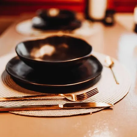 Tropical Avec Bain A Bulles - In The Woods * Gesves