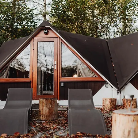 Chalet Tropical Avec Bain A Bulles - In The Woods